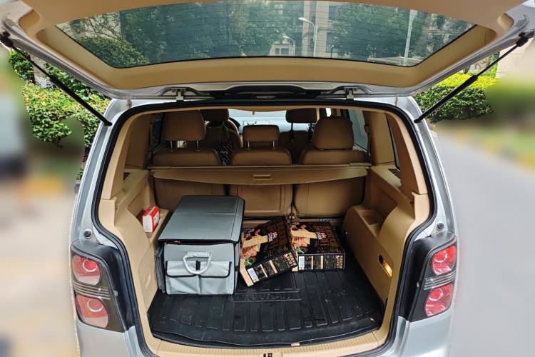 Used Volkswagen Touran 2011 1.4T DSG Zhiya Edition 5 Seats Trunk