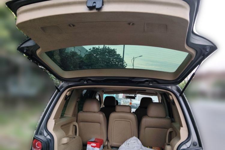 Used Volkswagen Touran 2011 1.4T DSG ZhiZhen Edition 7-Seater Trunk