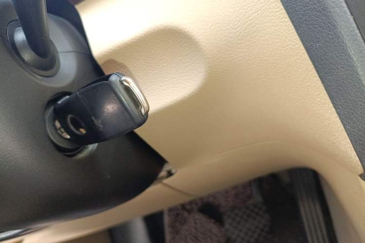 Used Volkswagen Touran 2011 1.4T DSG ZhiZhen Edition 5 Seats Vehicle Key