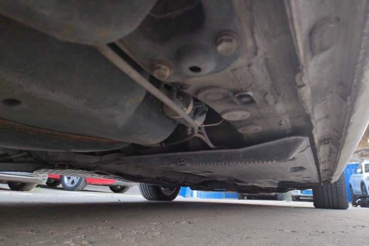 Used Volkswagen Touran 2011 1.4T DSG Zhiya Edition 5 Seats Chassis Rear Right