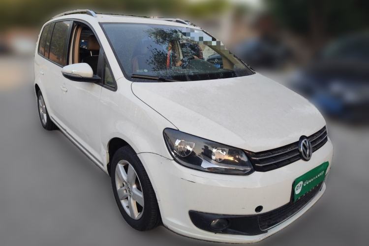 Used Volkswagen Touran 2011 1.4T DSG Zhiya Edition 5 Seats Front Right 45 Deg