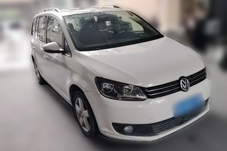 Used Volkswagen Touran 2011 1.4T DSG Zhiya Edition 5 Seats Front Right 45 Deg