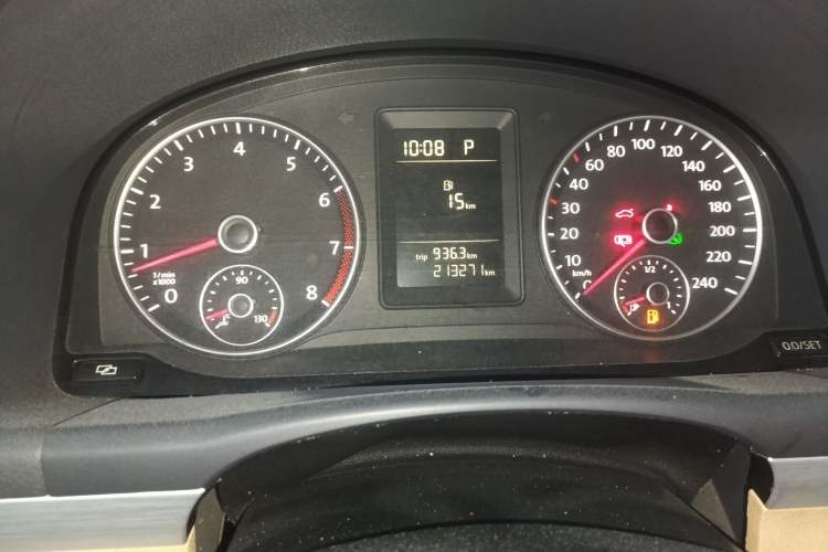Used Volkswagen Touran 2011 1.4T DSG Zhiya Edition 5 Seats Instrument Cluster