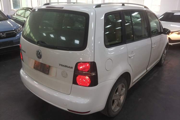 Used Volkswagen Touran 2011 1.4T DSG Zhiya Edition 5 Seats Rear Right 45 Deg