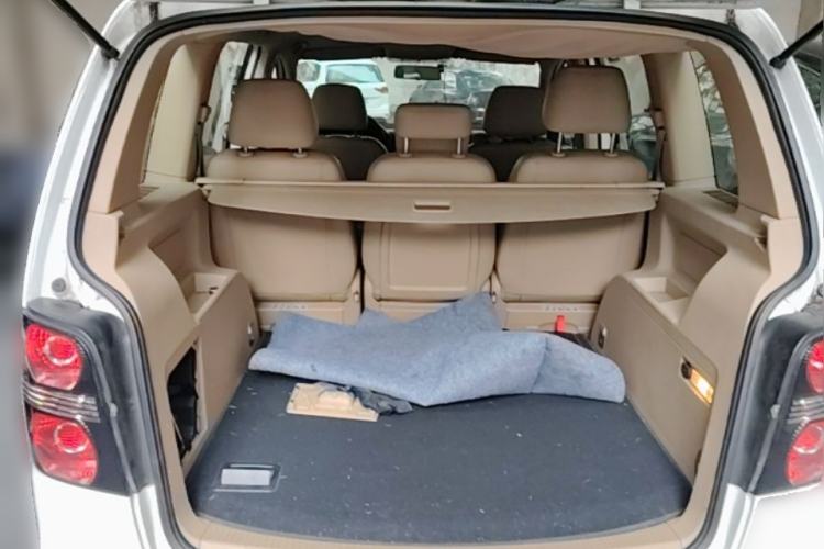 Used Volkswagen Touran 2011 1.4T DSG Zhiya Edition 5 Seats Trunk