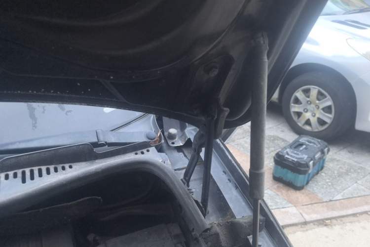 Used Volkswagen Touran 2013 1.4T DSG Comfort Edition 5-Seater Engine Bay Left