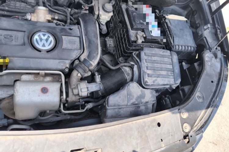 Used Volkswagen Touran 2013 1.4T DSG Smart Edition 5-seater Engine Bay Left