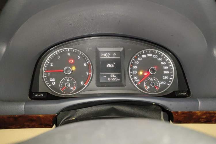 Used Volkswagen Touran 2013 1.4T DSG Comfort Edition 5-Seater Instrument Cluster
