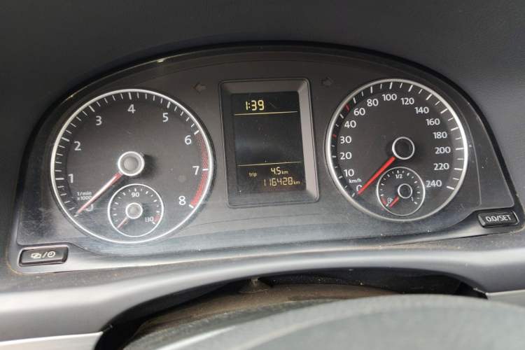 Used Volkswagen Touran 2013 1.4T Manual Fashion Edition 5 Seats Instrument Cluster