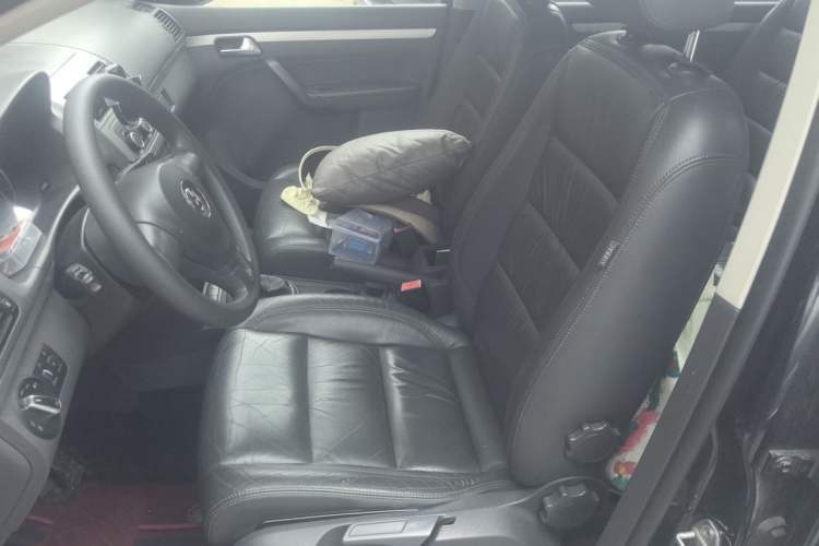 Used Volkswagen Touran 2013 1.4T DSG Comfort Edition 5-Seater Left Front Seat