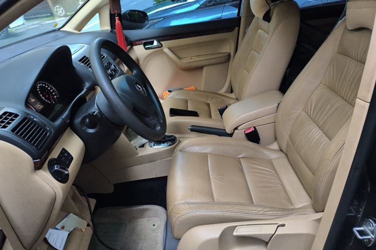 Used Volkswagen Touran 2013 1.4T DSG Comfort Edition 5-Seater Left Front Seat