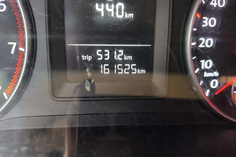 Used Volkswagen Touran 2013 1.4T DSG Comfort Edition 5-Seater Odometer Close Up