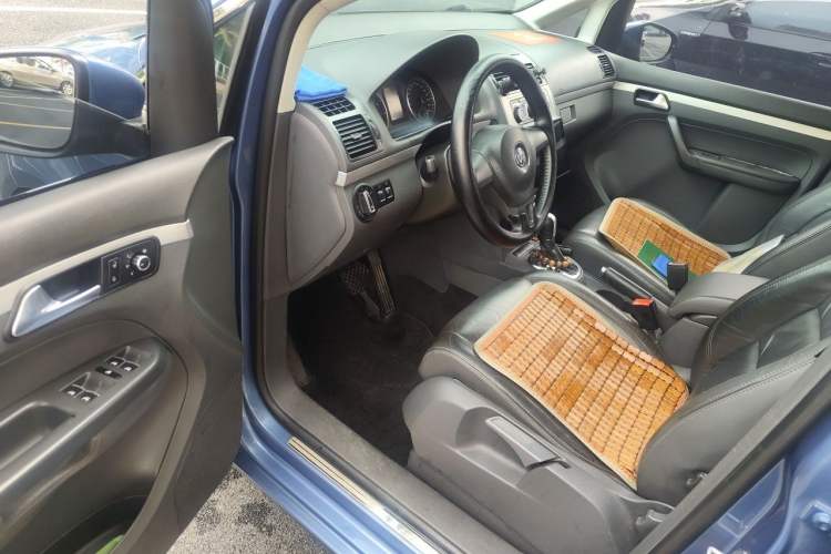 Used Volkswagen Touran 2013 1.4T DSG Comfort Edition 5-Seater Driver Seat