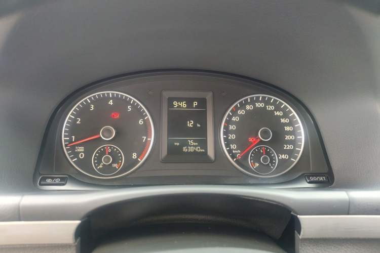Used Volkswagen Touran 2013 1.4T DSG Comfort Edition 5-Seater Instrument Cluster