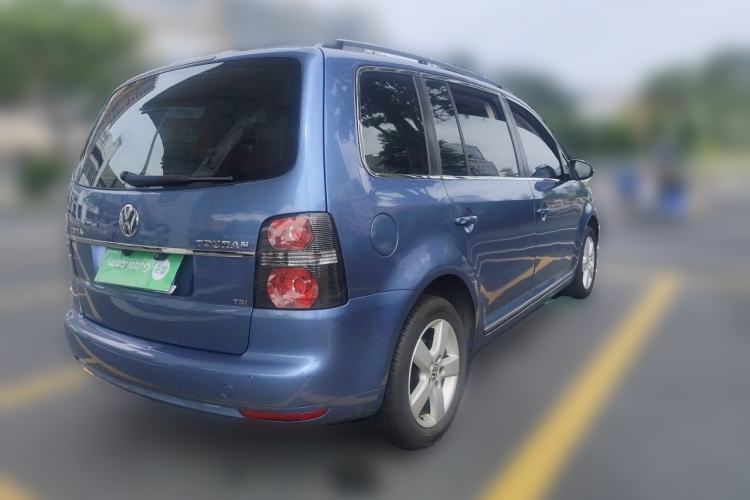 Used Volkswagen Touran 2013 1.4T DSG Comfort Edition 5-Seater Rear Right 45 Deg