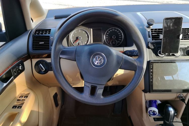Used Volkswagen Touran 2013 1.4T DSG Comfort Edition 5-Seater Steering Wheel