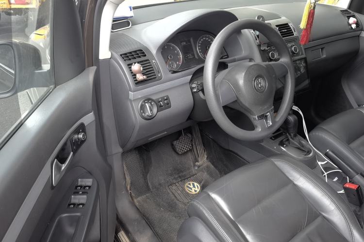 Used Volkswagen Touran 2013 1.4T DSG Comfort Edition 5-Seater Driver Seat
