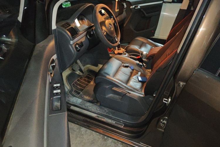 Used Volkswagen Touran 2013 1.4T DSG Comfort Edition 5-Seater Driver Seat
