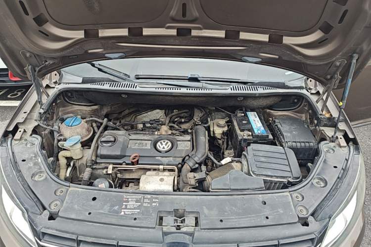 Used Volkswagen Touran 2013 1.4T DSG Comfort Edition 5-Seater Engine Bay
