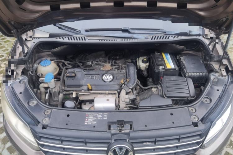 Used Volkswagen Touran 2013 1.4T Manual Fashion Edition 5 Seats Engine Bay