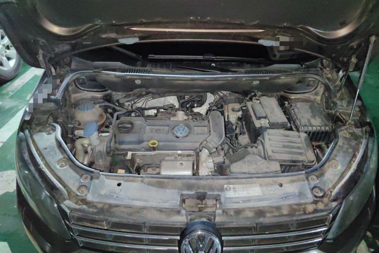 Used Volkswagen Touran 2013 1.4T DSG Comfort Edition 5-Seater Engine Bay