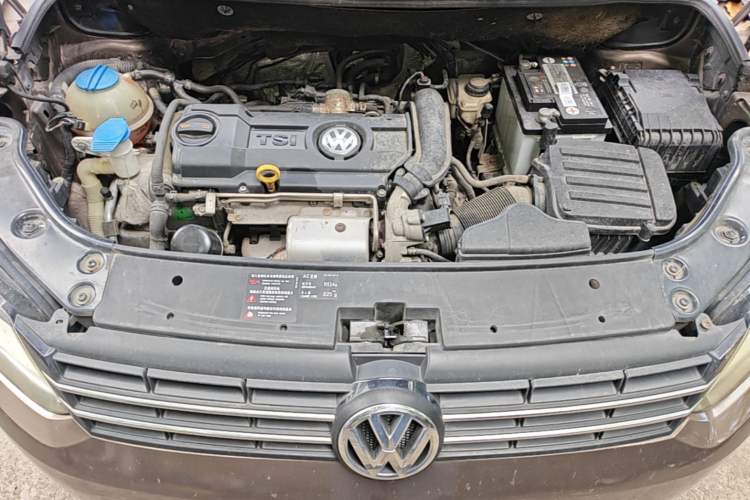 Used Volkswagen Touran 2013 1.4T DSG Comfort Edition 5-Seater Engine Bay