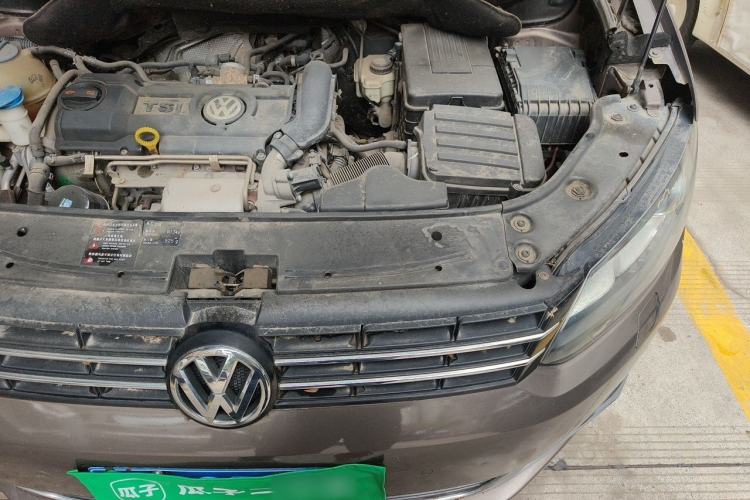 Used Volkswagen Touran 2013 1.4T DSG Crystal Edition 5-Seater Engine Bay Left