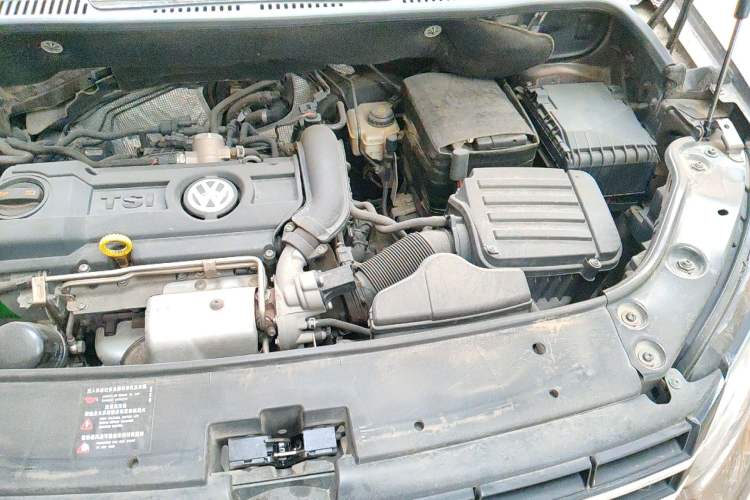 Used Volkswagen Touran 2013 1.4T DSG Comfort Edition 5-Seater Engine Bay Left