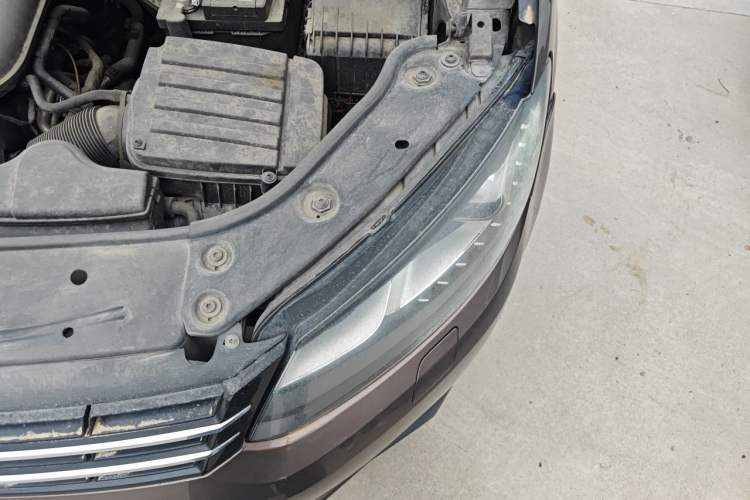 Used Volkswagen Touran 2013 1.4T DSG Comfort Edition 5-Seater Engine Bay Left