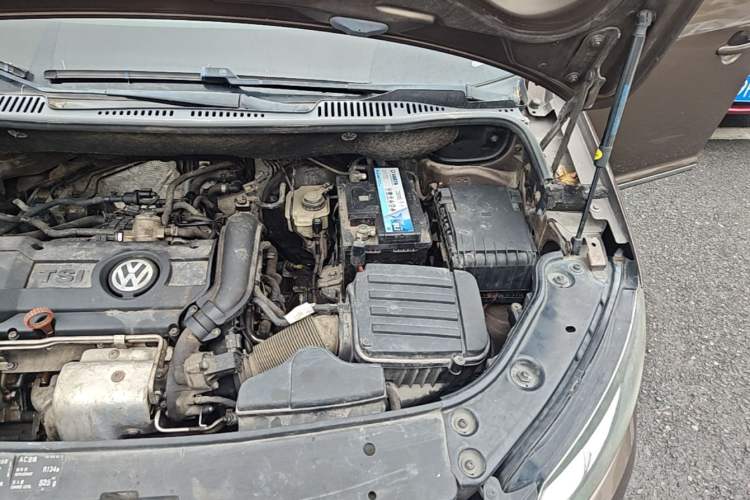 Used Volkswagen Touran 2013 1.4T DSG Comfort Edition 5-Seater Engine Bay Left