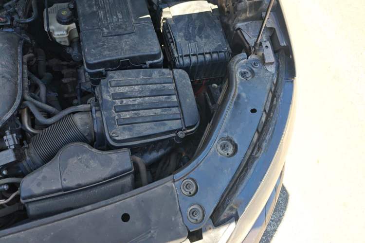 Used Volkswagen Touran 2013 1.4T DSG Crystal Edition 5-Seater Engine Bay Left