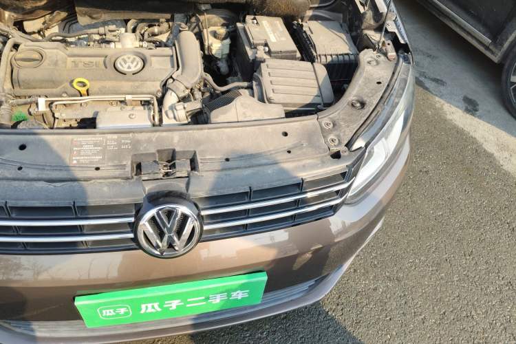 Used Volkswagen Touran 2013 1.4T Manual Fashion Edition 5 Seats Engine Bay Left