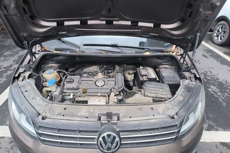Used Volkswagen Touran 2013 1.4T Manual Comfort Edition 5-Seater Engine Bay