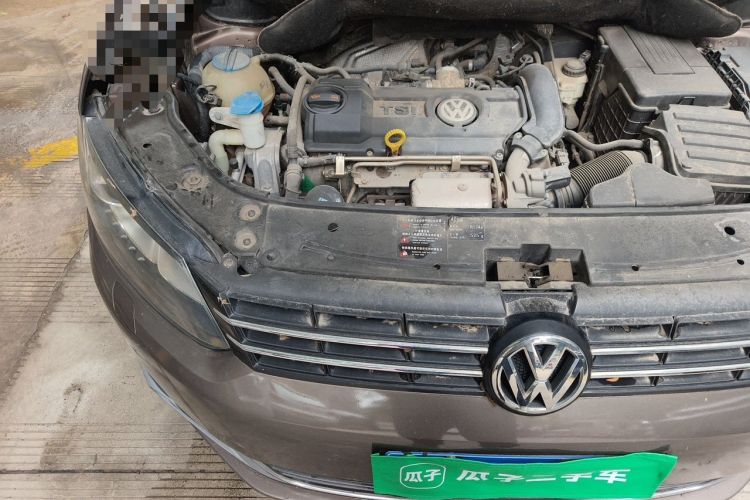 Used Volkswagen Touran 2013 1.4T DSG Crystal Edition 5-Seater Engine Bay Right