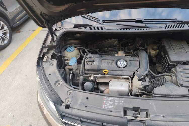 Used Volkswagen Touran 2013 1.4T DSG Crystal Edition 5-Seater Engine Bay Right