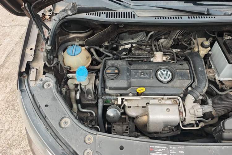 Used Volkswagen Touran 2013 1.4T DSG Comfort Edition 5-Seater Engine Bay Right
