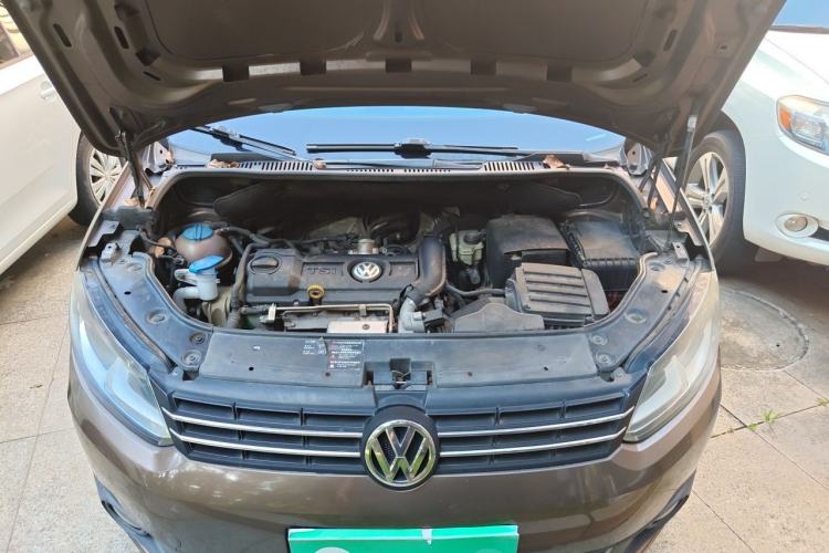 Used Volkswagen Touran 2013 1.4T Manual Fashion Edition 5 Seats Engine Bay
