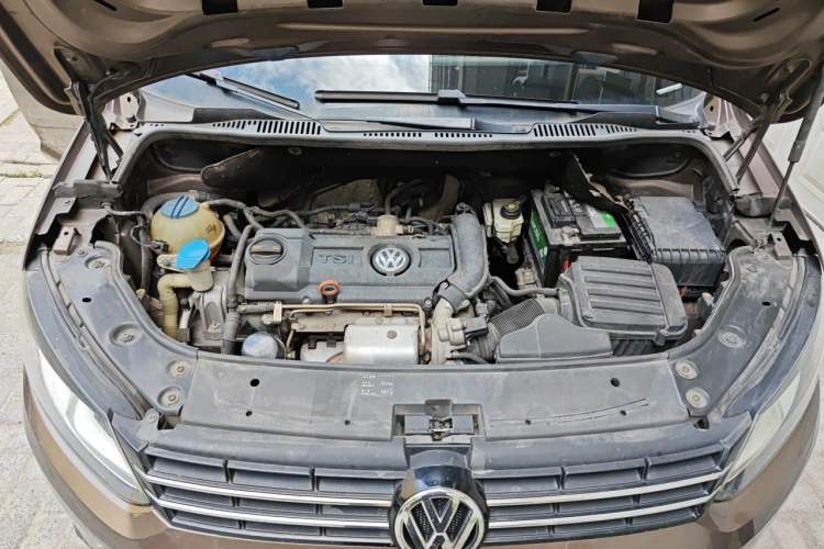 Used Volkswagen Touran 2013 1.4T Manual Comfort Edition 5-Seater Engine Bay
