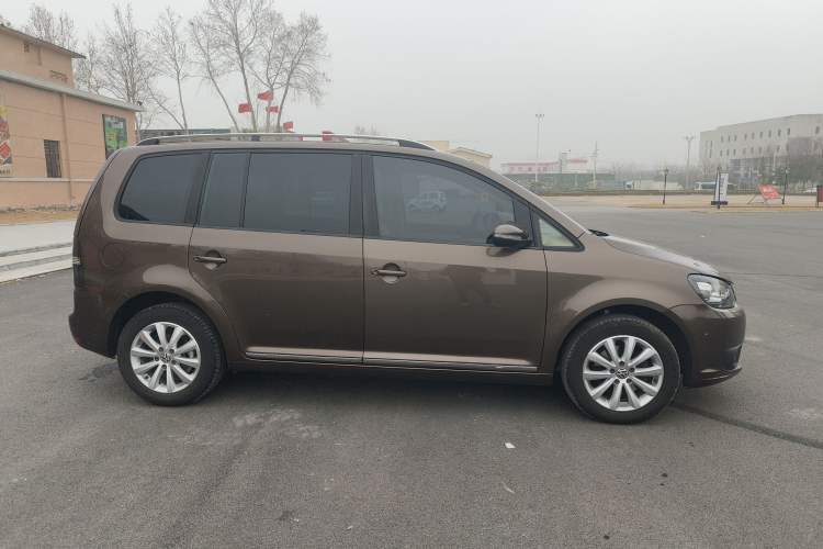 Used Volkswagen Touran 2013 1.4T DSG Brilliant Edition 7-Seater Exterior 6