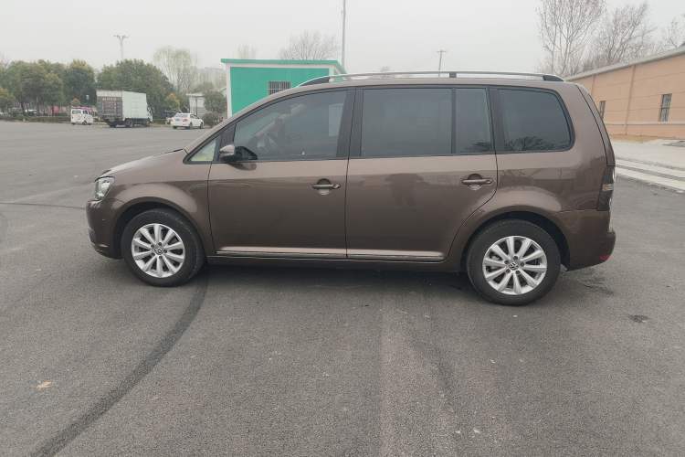 Used Volkswagen Touran 2013 1.4T DSG Brilliant Edition 7-Seater Exterior 7