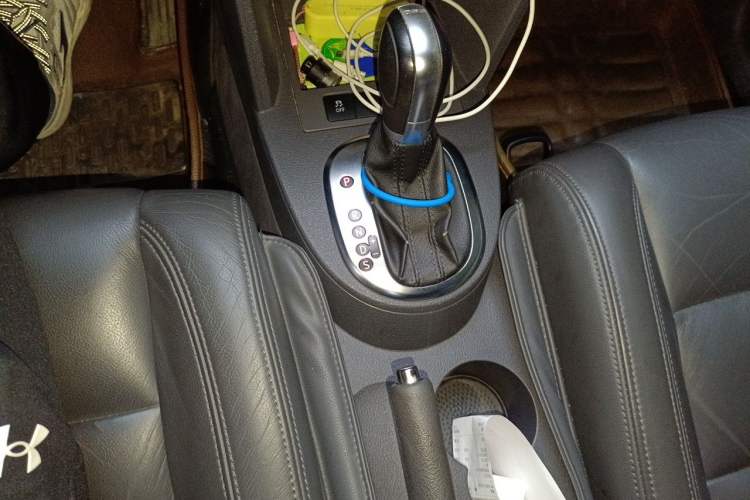Used Volkswagen Touran 2013 1.4T DSG Comfort Edition 5-Seater Gear Lever