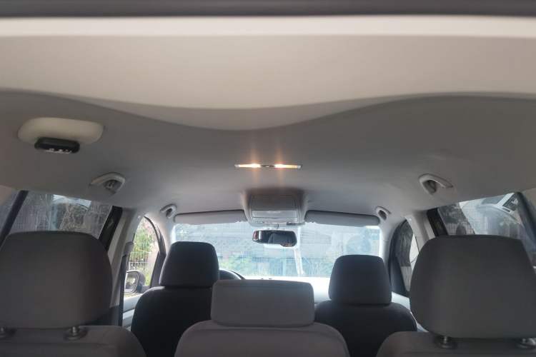 Used Volkswagen Touran 2013 1.4T Manual Fashion Edition 5 Seats Headliner