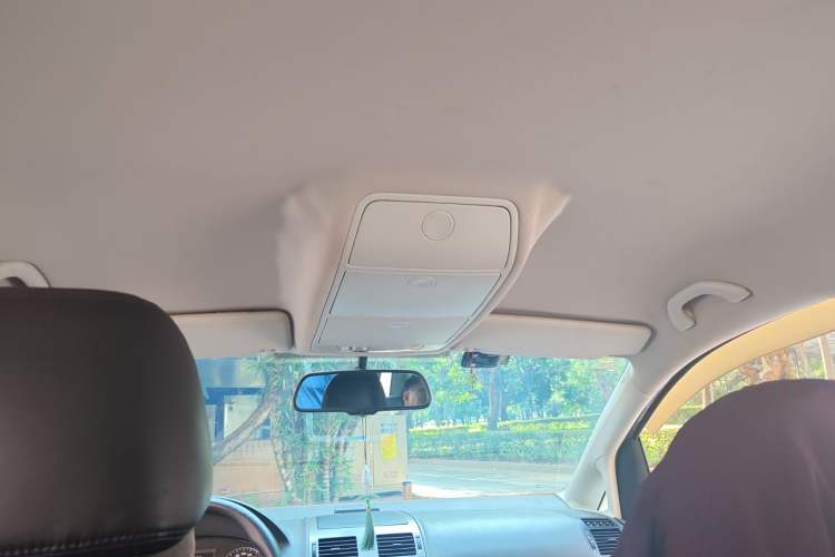 Used Volkswagen Touran 2013 1.4T Manual Fashion Edition 5 Seats Headliner