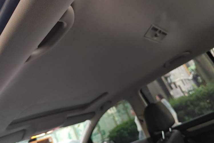 Used Volkswagen Touran 2013 1.4T DSG Comfort Edition 5-Seater Headliner