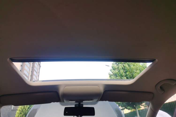 Used Volkswagen Touran 2013 1.4T Manual Comfort Edition 5-Seater Headliner