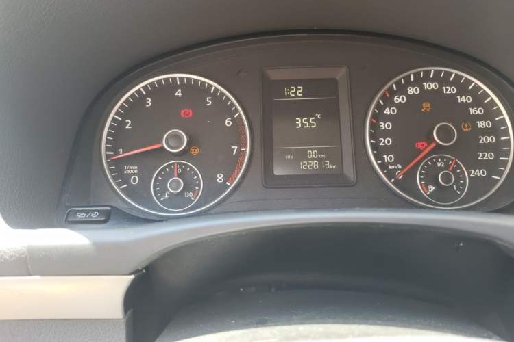 Used Volkswagen Touran 2013 1.4T Manual Fashion Edition 5 Seats Instrument Cluster