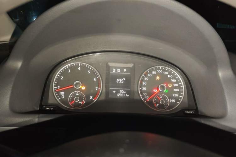 Used Volkswagen Touran 2013 1.4T DSG Comfort Edition 5-Seater Instrument Cluster