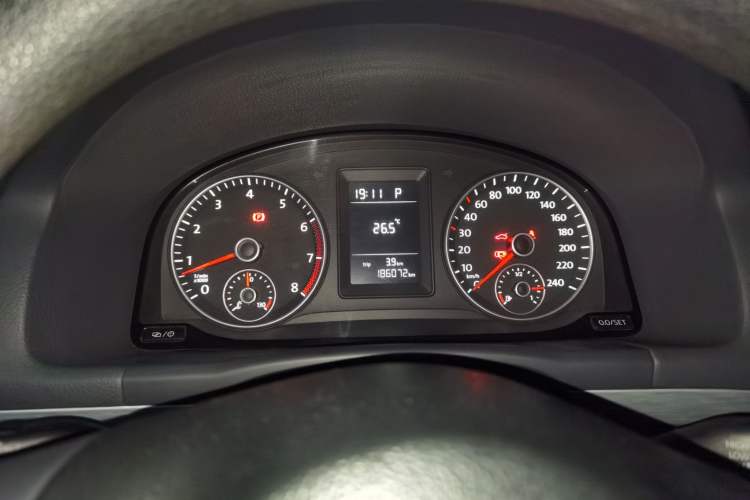 Used Volkswagen Touran 2013 1.4T DSG Comfort Edition 5-Seater Instrument Cluster