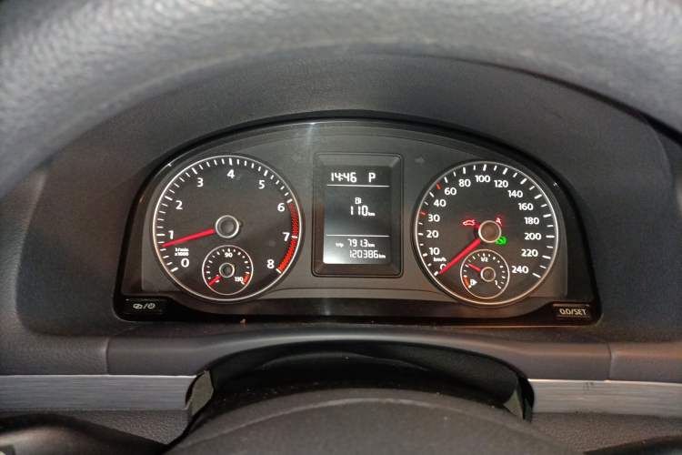 Used Volkswagen Touran 2013 1.4T DSG Comfort Edition 5-Seater Instrument Cluster