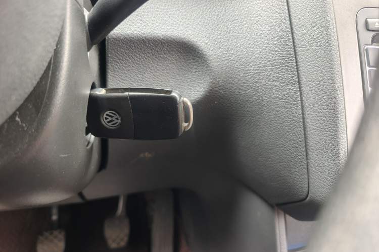 Used Volkswagen Touran 2013 1.4T Manual Fashion Edition 5 Seats Interior 1